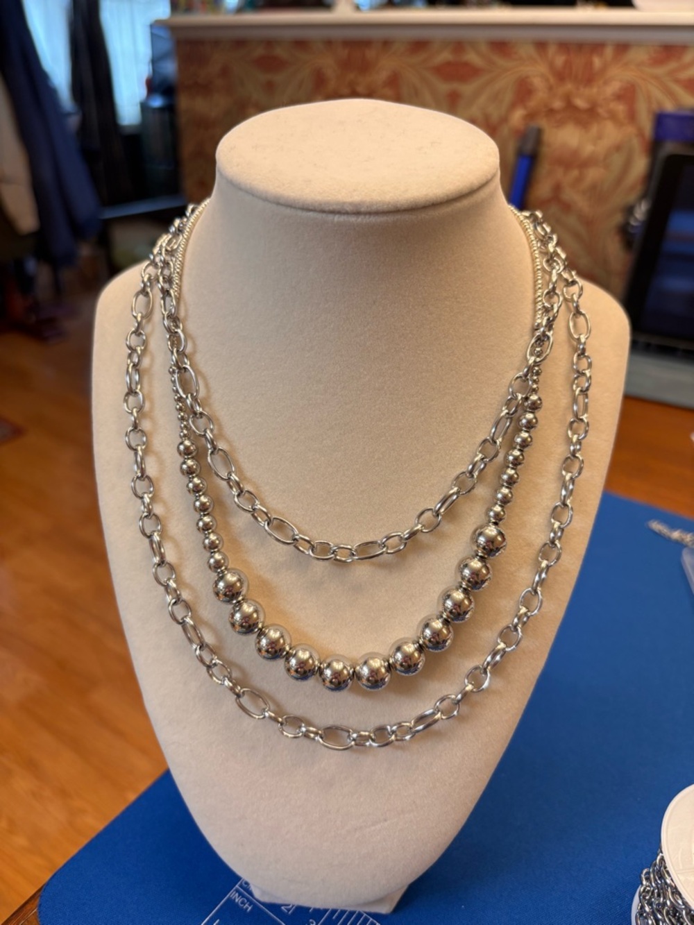 New short Silver Oval Link Necklace - Polished Silver Chain - Picture 4 of 5